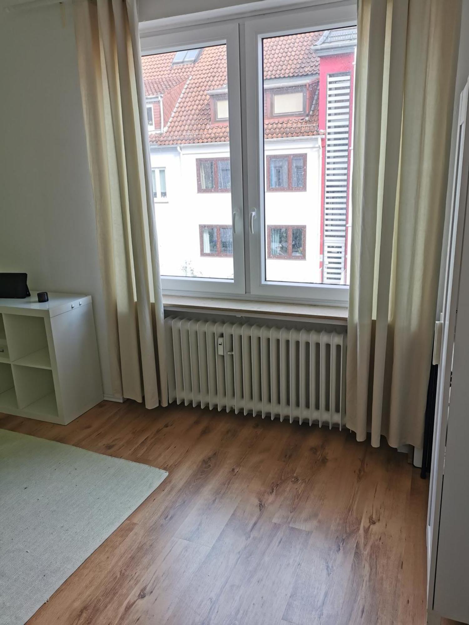 Nettes Schlafzimmer Mit Gemeinschaftsbad In Zentraler Lage Kwatera prywatna Brema